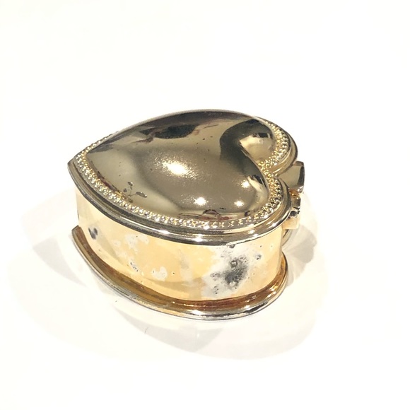 Vintage Silver Heart Candle Box - Picture 4 of 13